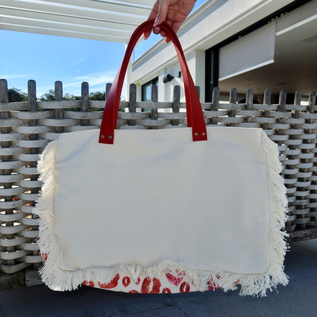 Bolsa Wallow Marilyn com Alça de Couro Vermelho