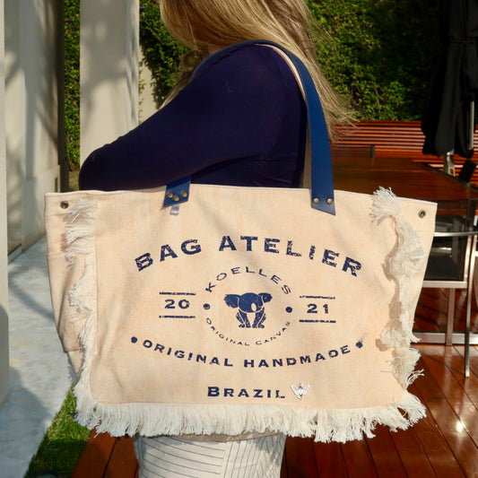 Bolsa Wallow Laranja com Alça de Couro Duo Marinho e Off White com Zíper