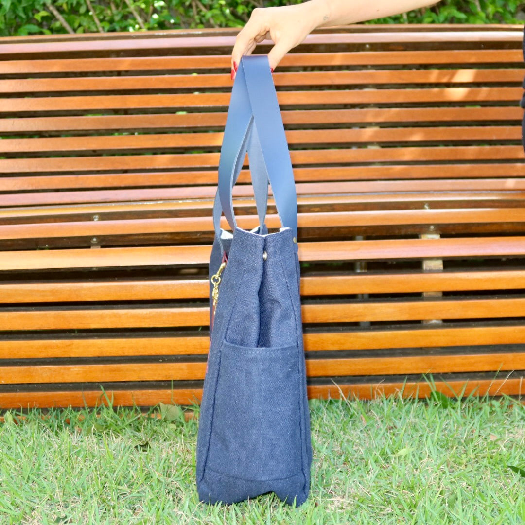 Bolsa Wallow Marinho com Alça de Couro Marinho