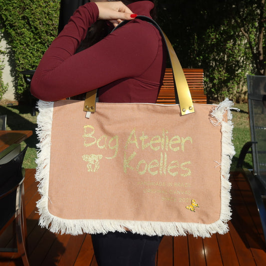Bolsa Wallow Caramelo com Alça de Couro Dourado