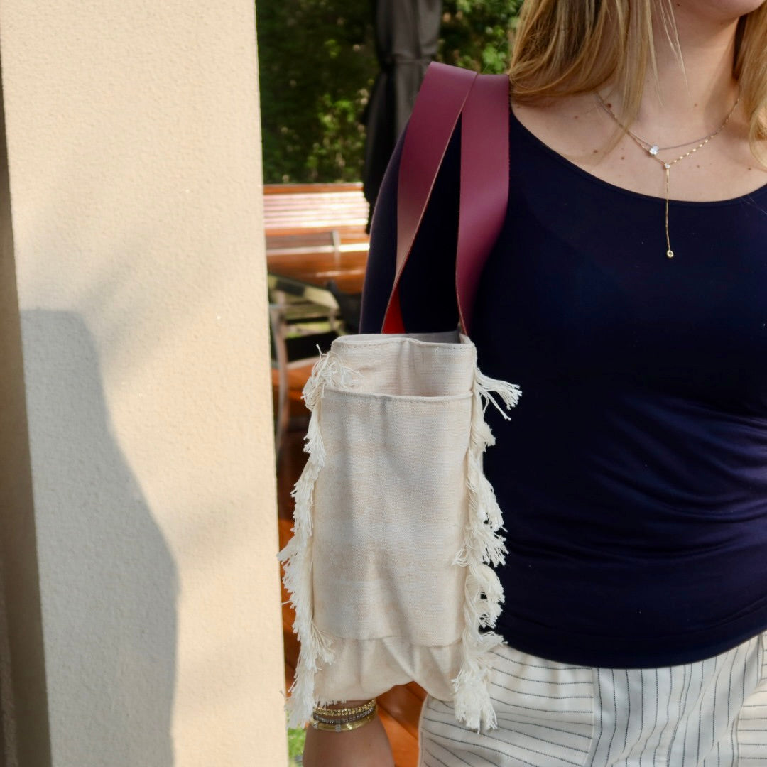 Bolsa Nuna Bege com Alças de Couro Rosa Escuro