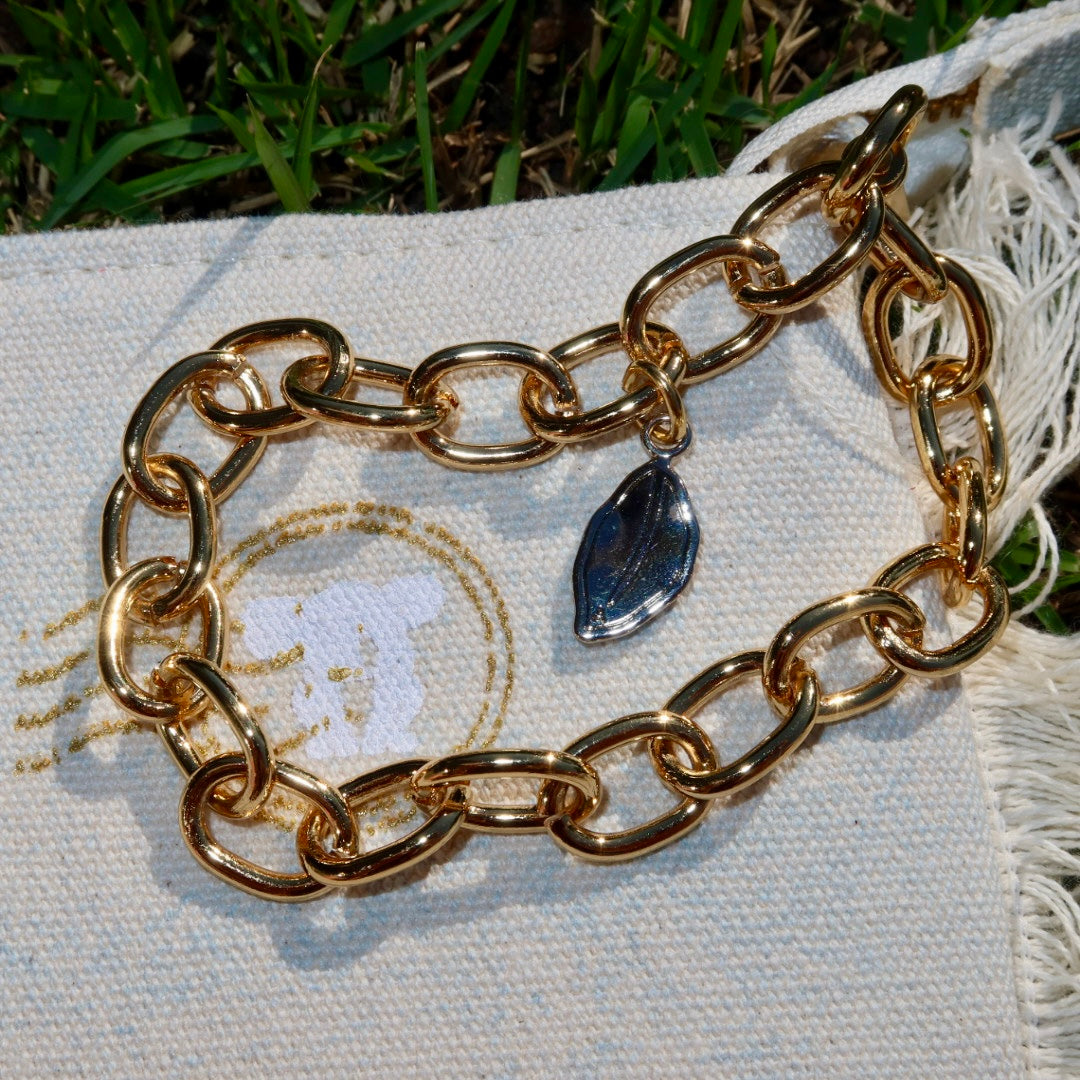 Necessaire Flat Azul Estampada (Dourado e Branco)