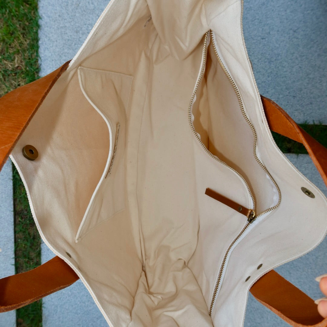 Bolsa Wallow Laranja com Alça de Couro Caramelo