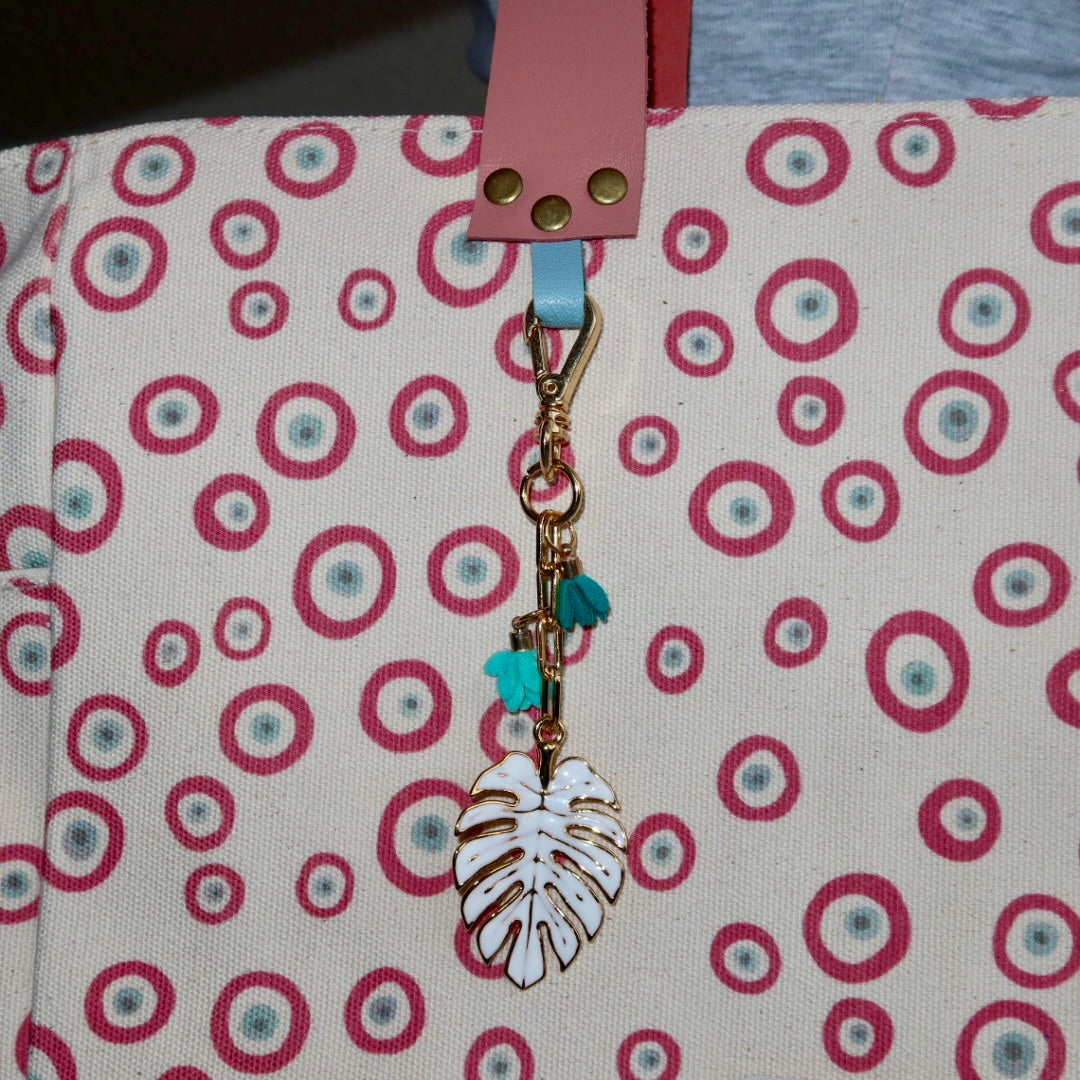 Bolsa Nuna Good Vibes Rosa com Alças de Couro Rosa Claro