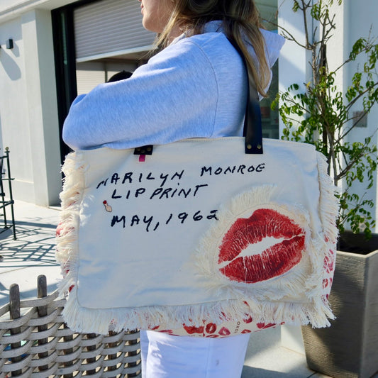 Bolsa Wallow Marilyn com Alça de Couro Preto Vinil