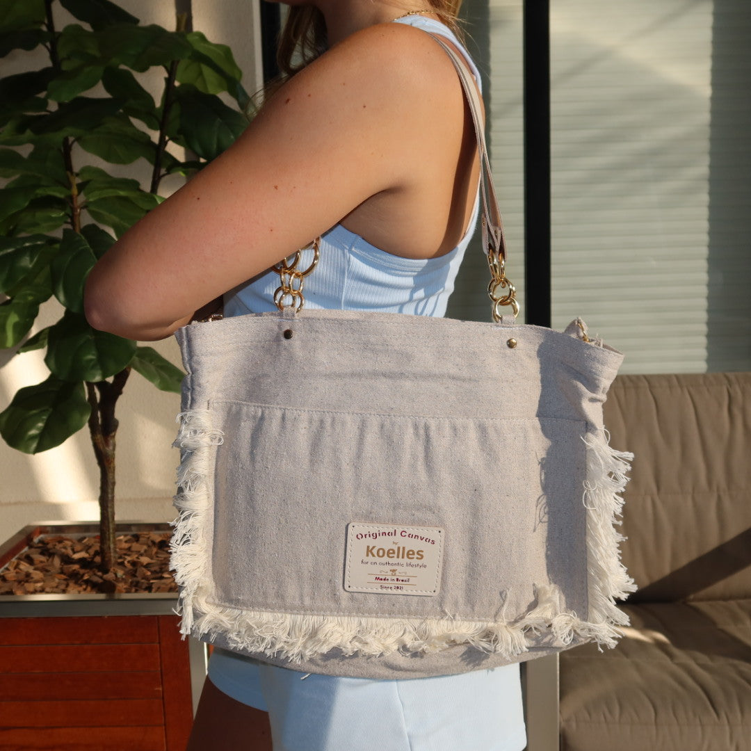 Bolsa Katrin Cinza com Alças de Corrente e Couro Off White