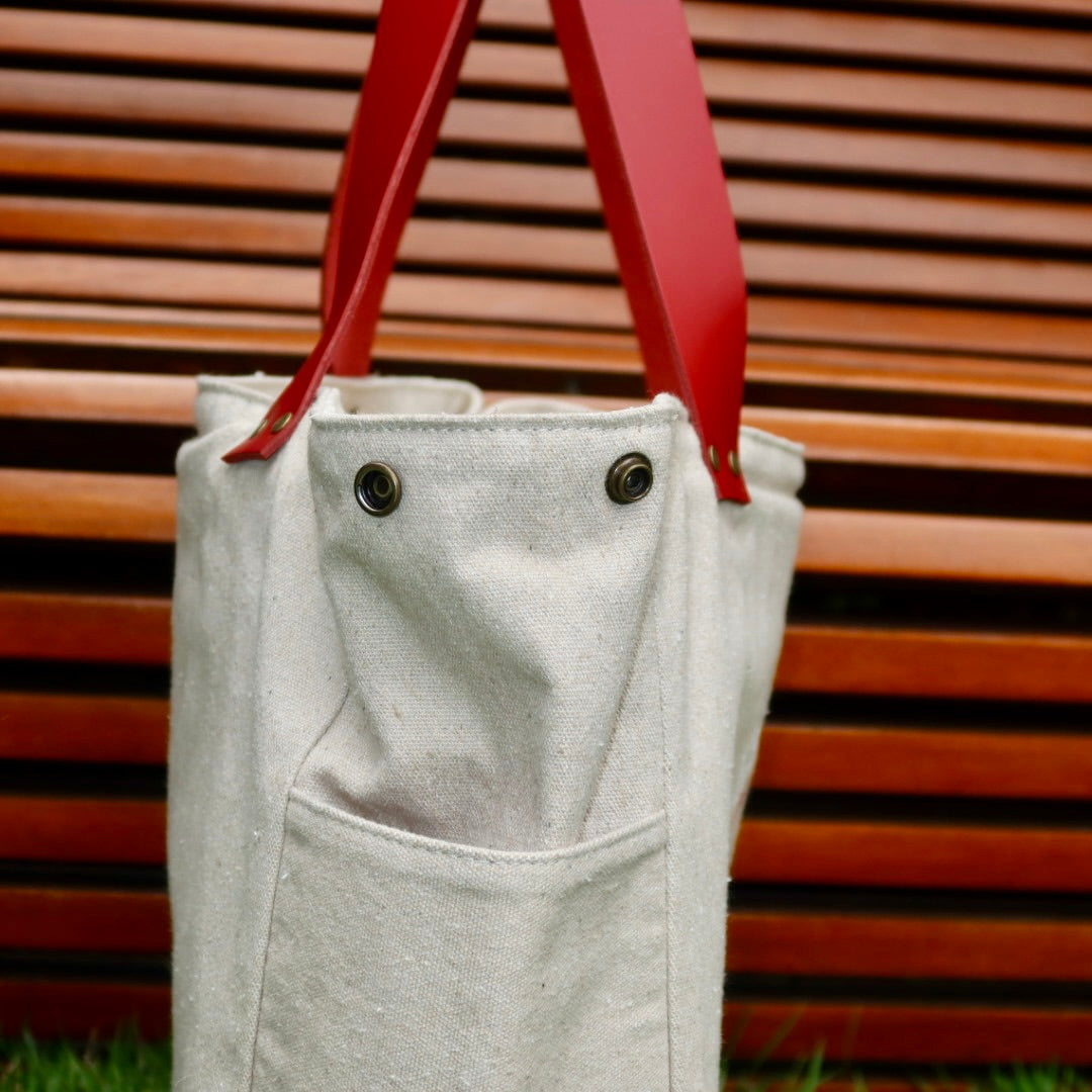 Bolsa Wallow Cinza com Alça de Couro Vermelha com Zíper