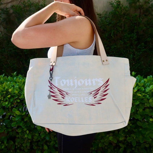 Bolsa Wallow Azul com Alça de Couro Off White