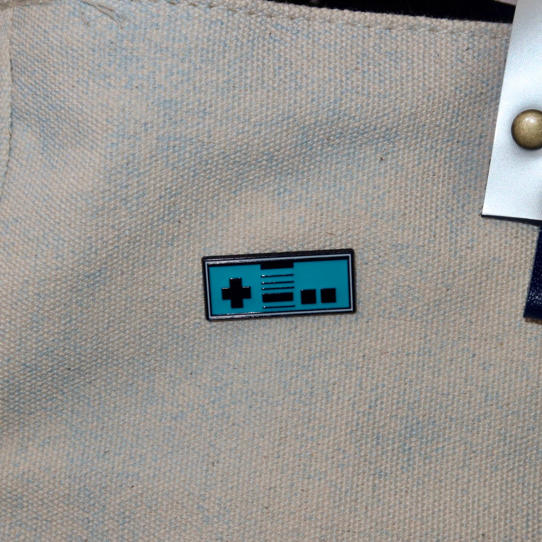 Bolsa Wallow Azul com Alça de Couro Prata