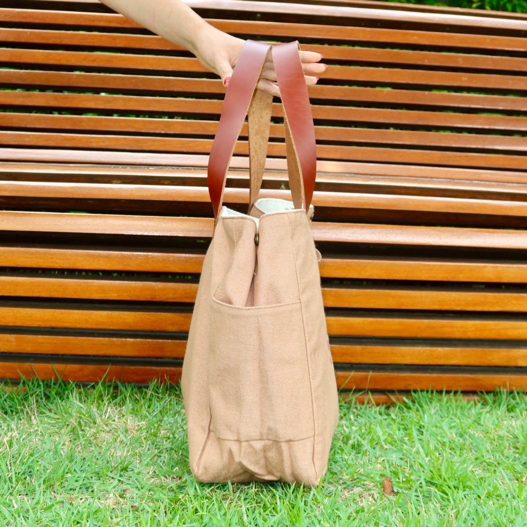 Bolsa Wallow Caramelo com Alça de Couro Marrom