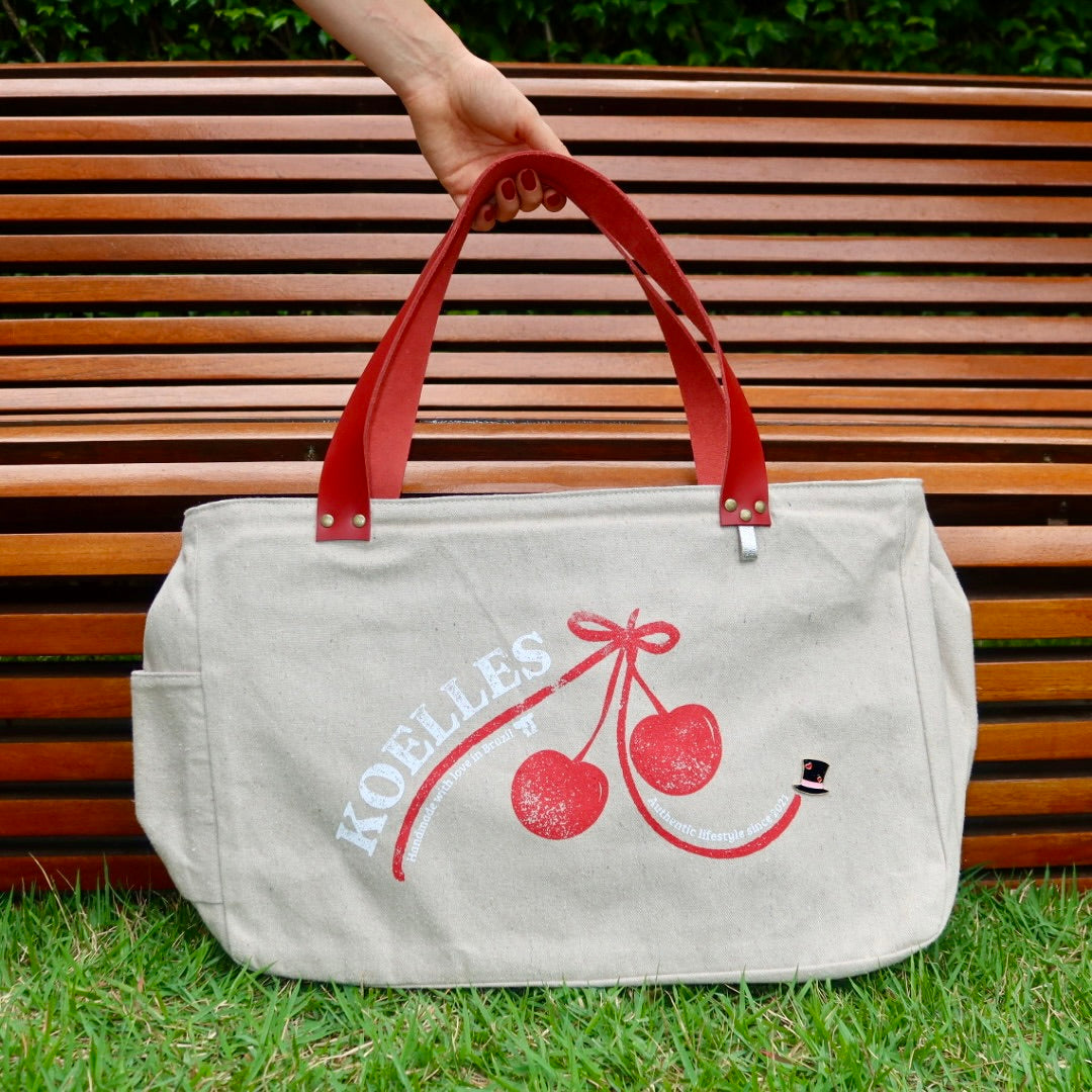 Bolsa Wallow Cinza com Alça de Couro Vermelha com Zíper