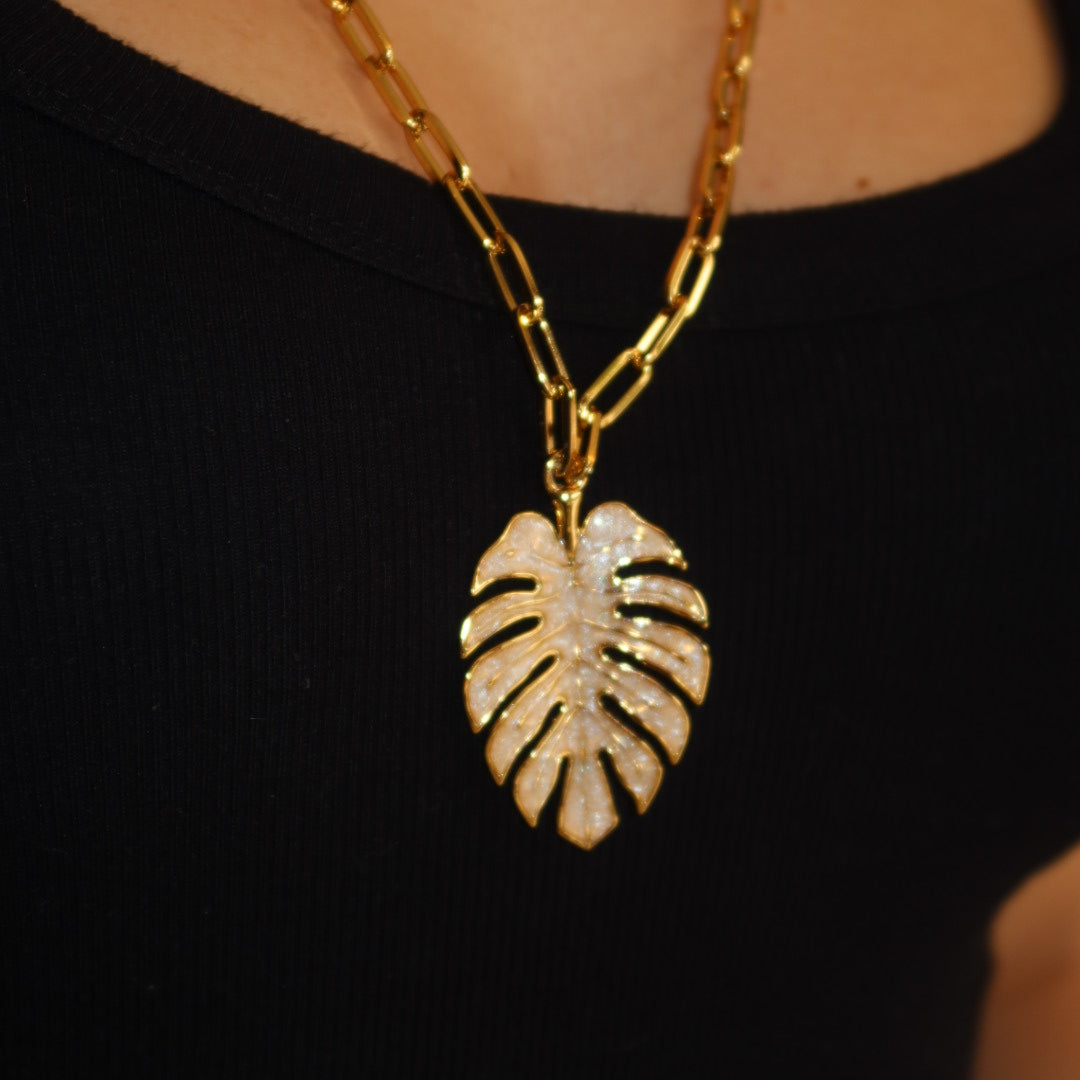 Colar Folha Quartzo Rosa Dourado