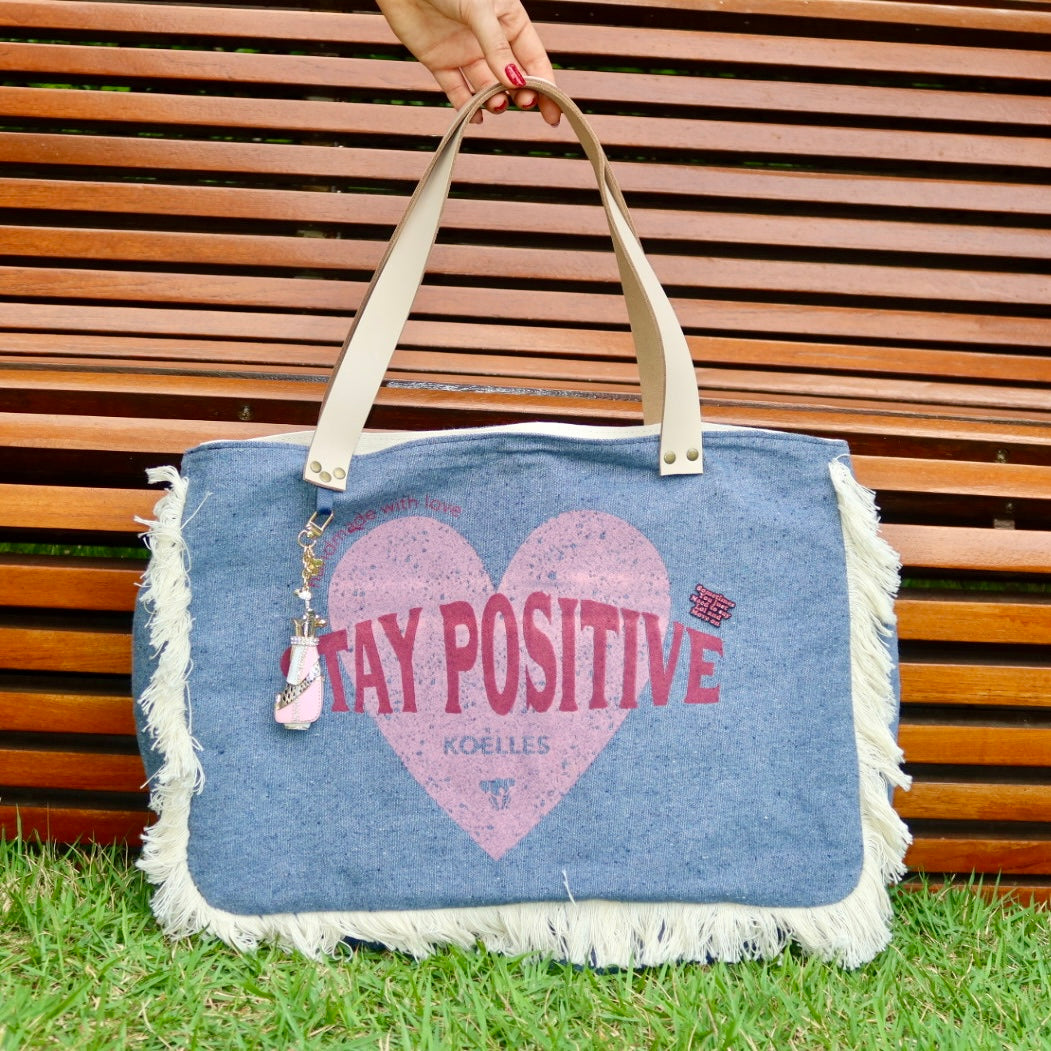 Bolsa Wallow Jeans Claro com Alça de Couro Branco