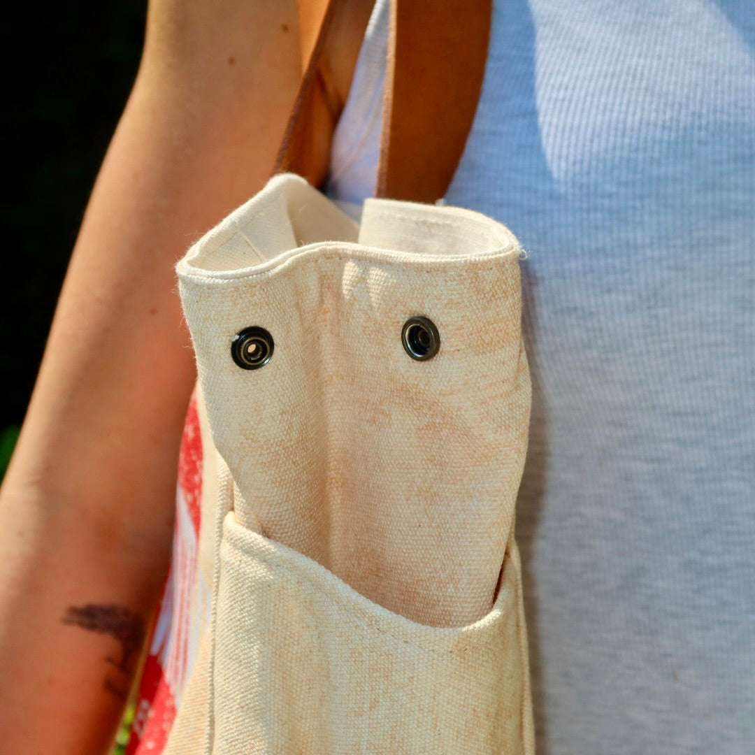 Bolsa Wallow Laranja com Alça de Couro Caramelo