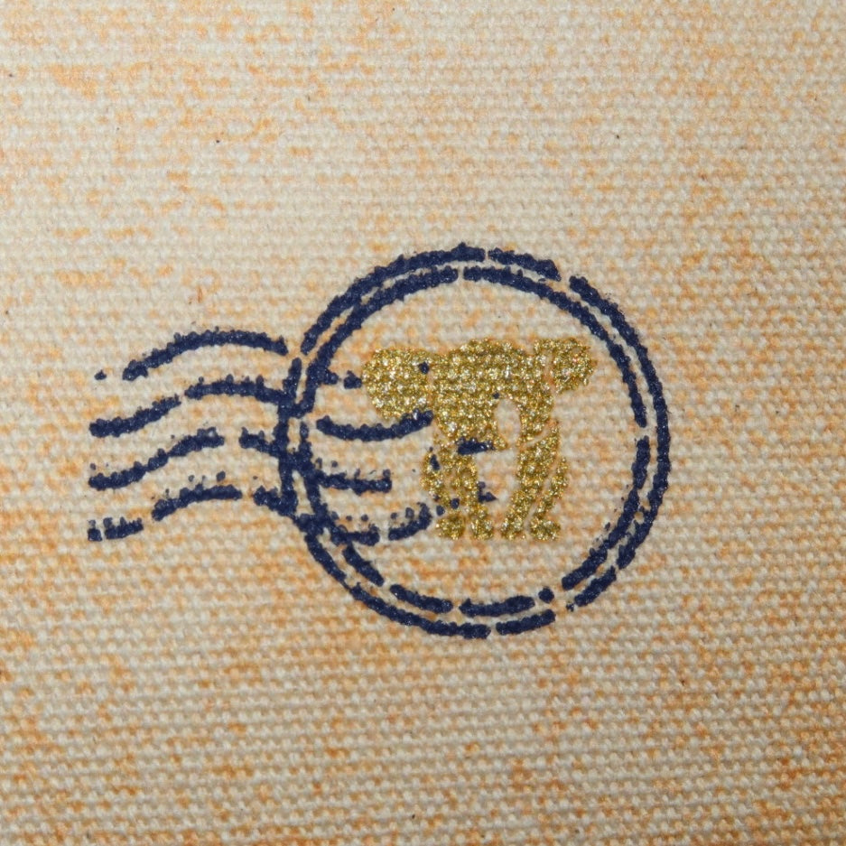 Necessaire Flat Laranja Estampada (Marinho e Dourado)