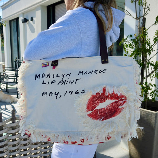 Bolsa Wallow Marilyn com Alça de Couro Marrom