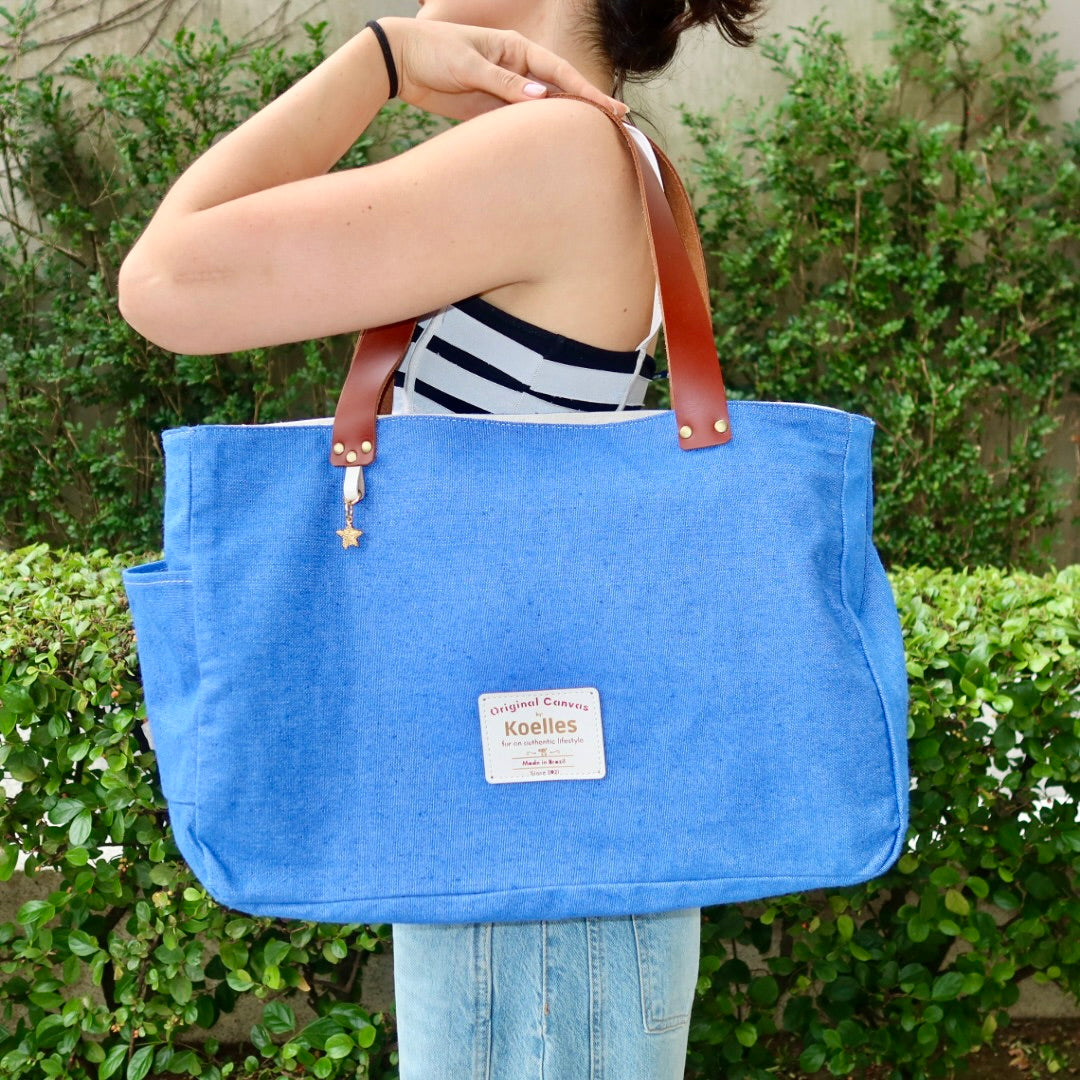 Bolsa Wallow Azul Port com Alça de Couro Marrom