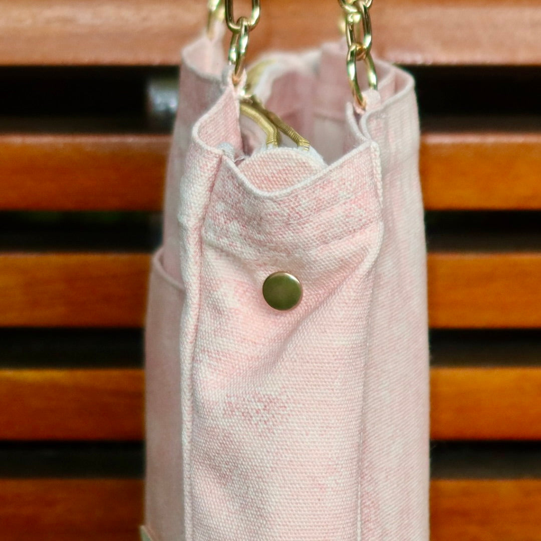 Bolsa Katrin Rosa com Alças de Corrente e Couro Rosa Claro