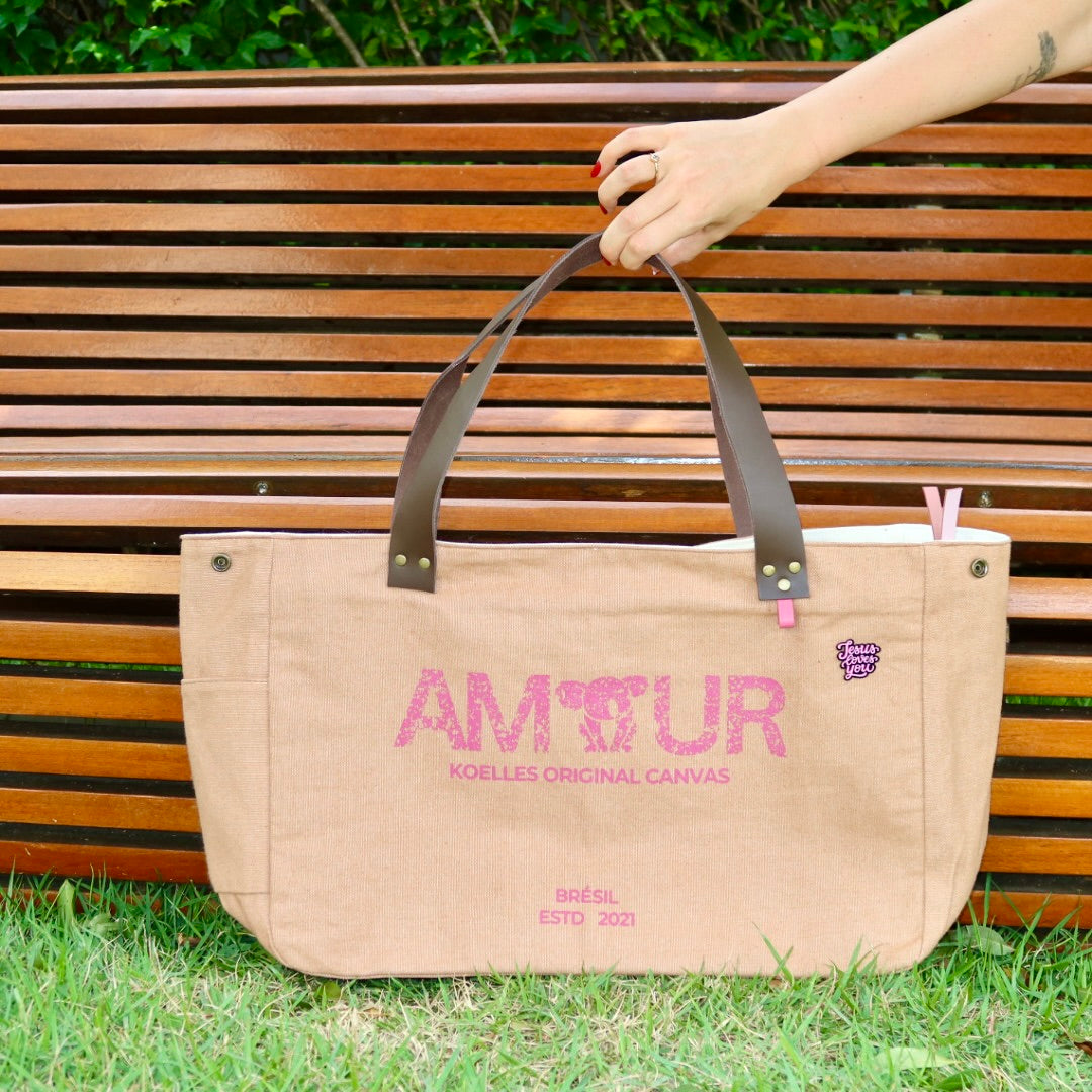 Bolsa Wallow Caramelo com Alça de Couro Marrom Escuro com Zíper