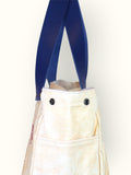 Bolsa Wallow Laranja com Alça de Couro Marinho