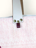 Bolsa Wallow Rosa com Alça de Couro Off White