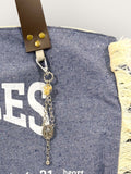 Bolsa Wallow Jeans Claro com Alça de Couro Marrom Escuro