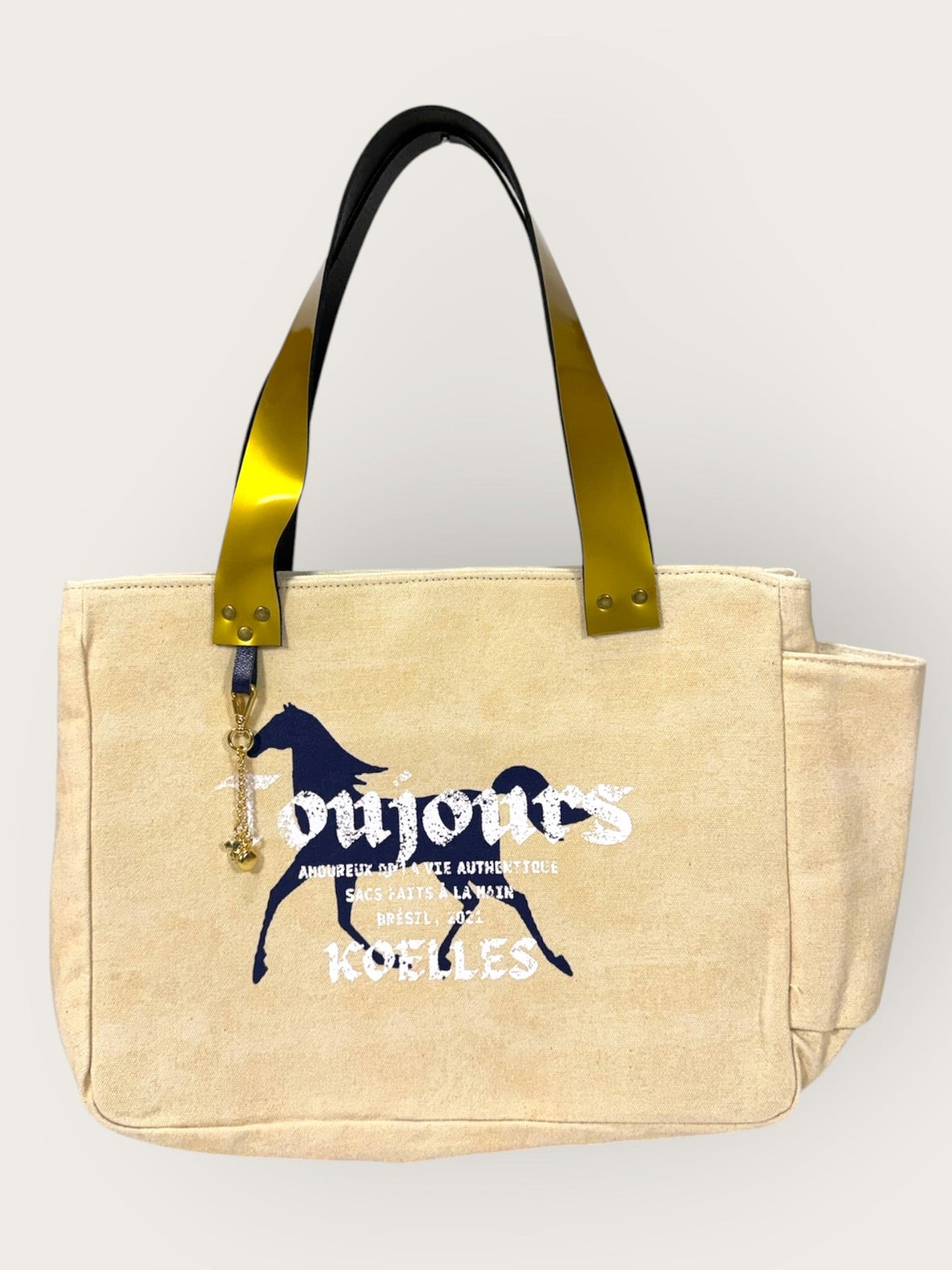 Bolsa Nuna Bege com Alças de Couro Dourada