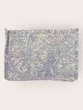 Bolsa Katrin Arabesque Azul com Alças de Corrente e Couro Preto