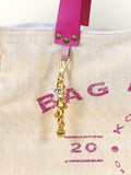 Bolsa Wallow Laranja com Alça de Couro Rosa